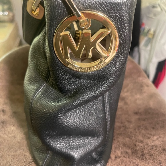 EUC Michael Kors black pebble leather bag - Picture 8 of 8